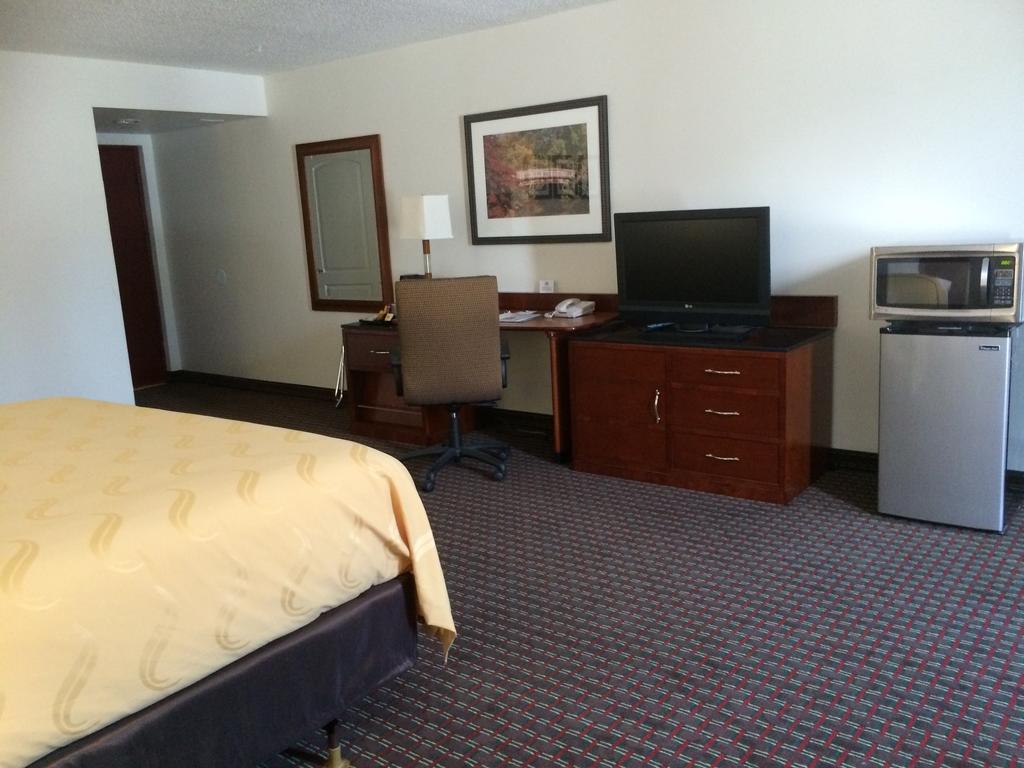 Quality Inn Acworth Exterior photo