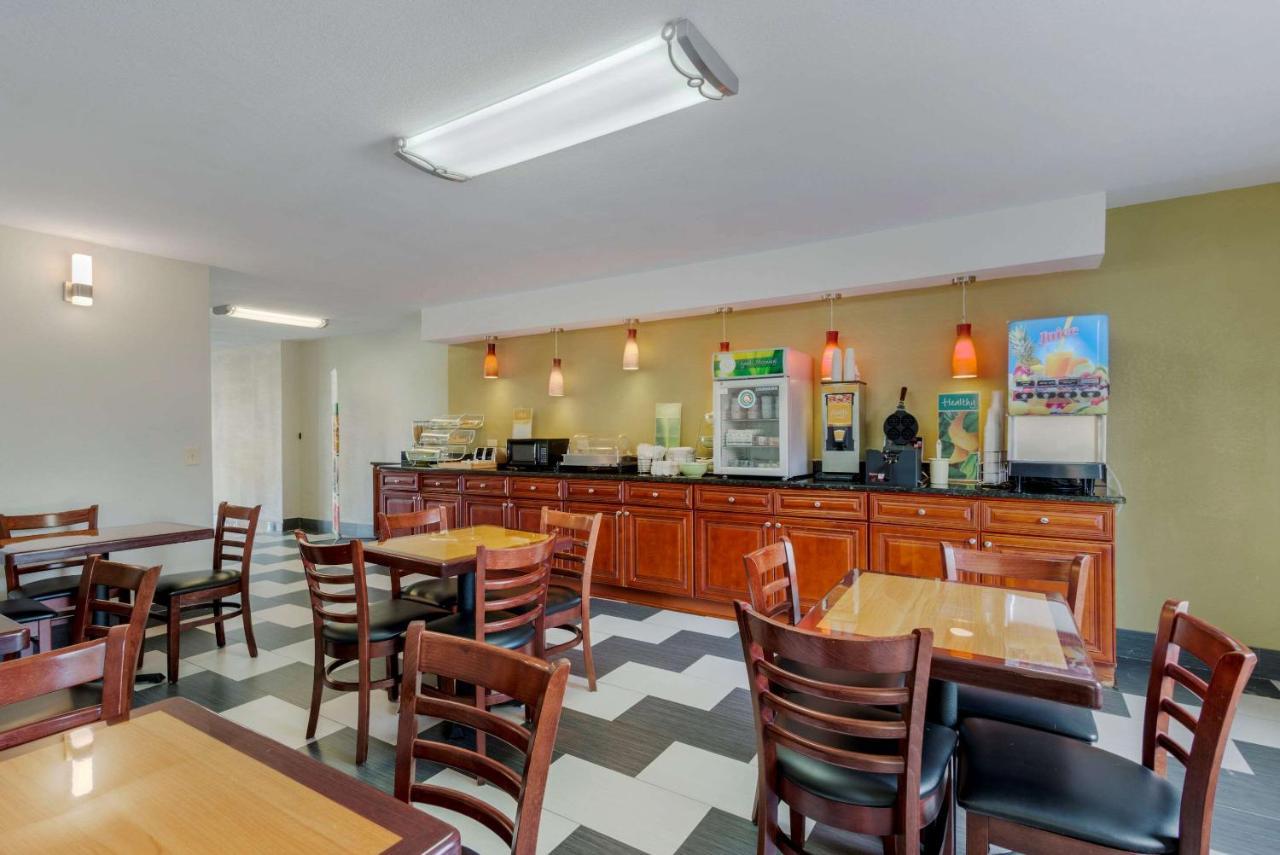 Quality Inn Acworth Exterior photo