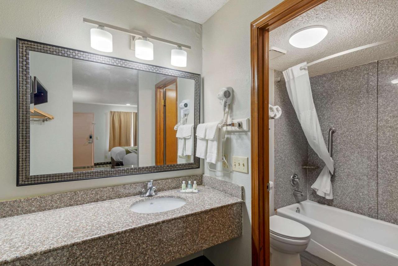 Quality Inn Acworth Exterior photo