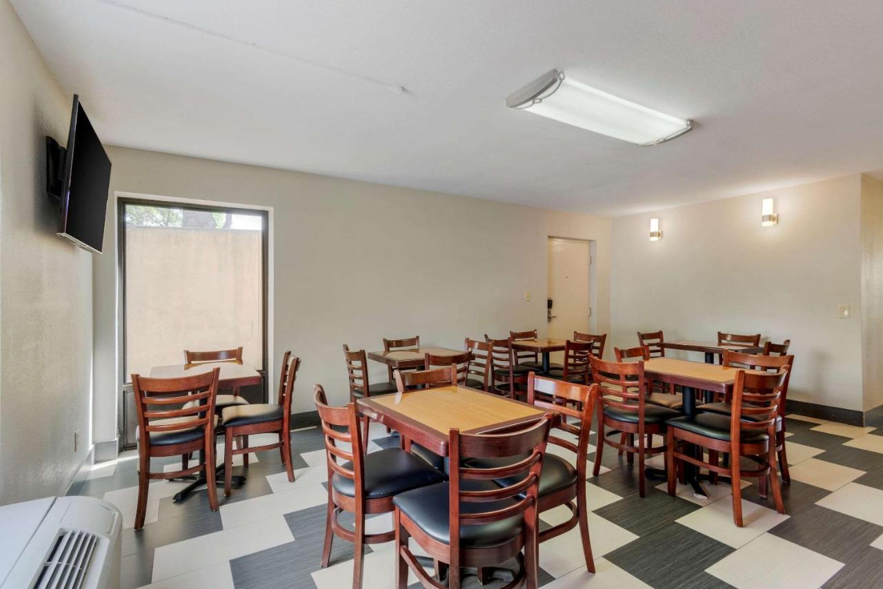 Quality Inn Acworth Exterior photo